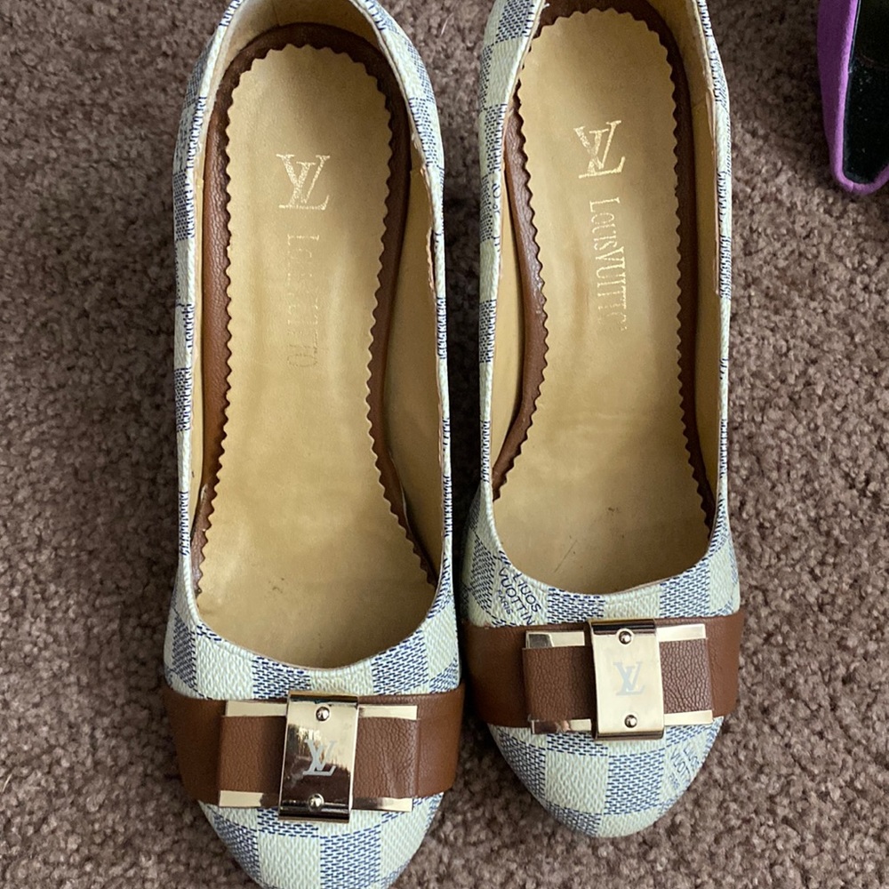Authentic LV Pumps🤎